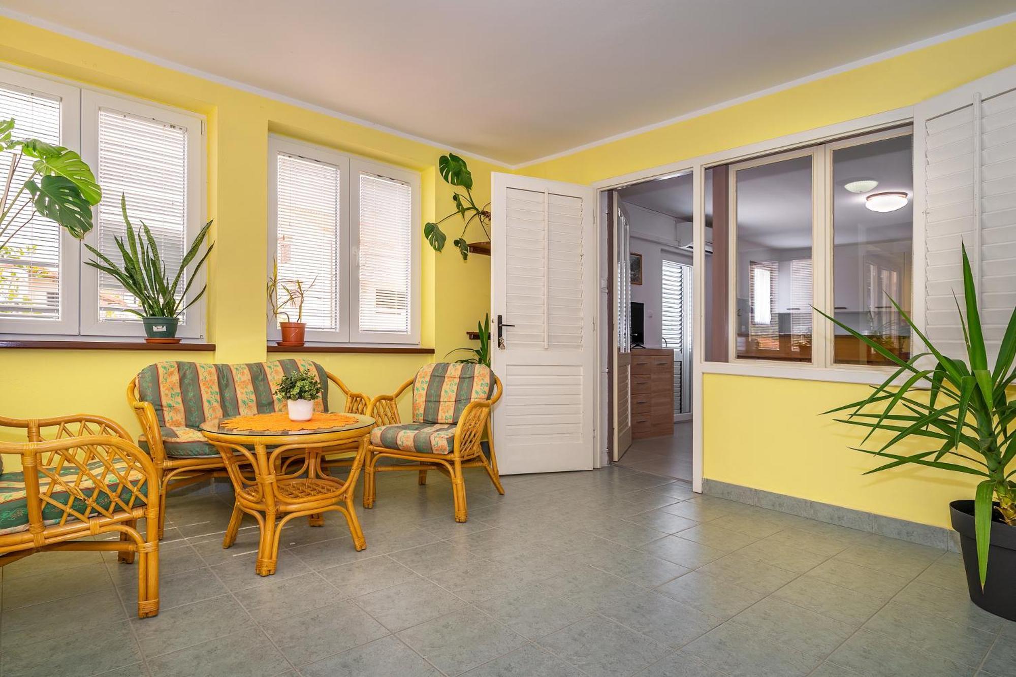Apartments & Room Jagoda Башка Екстер'єр фото