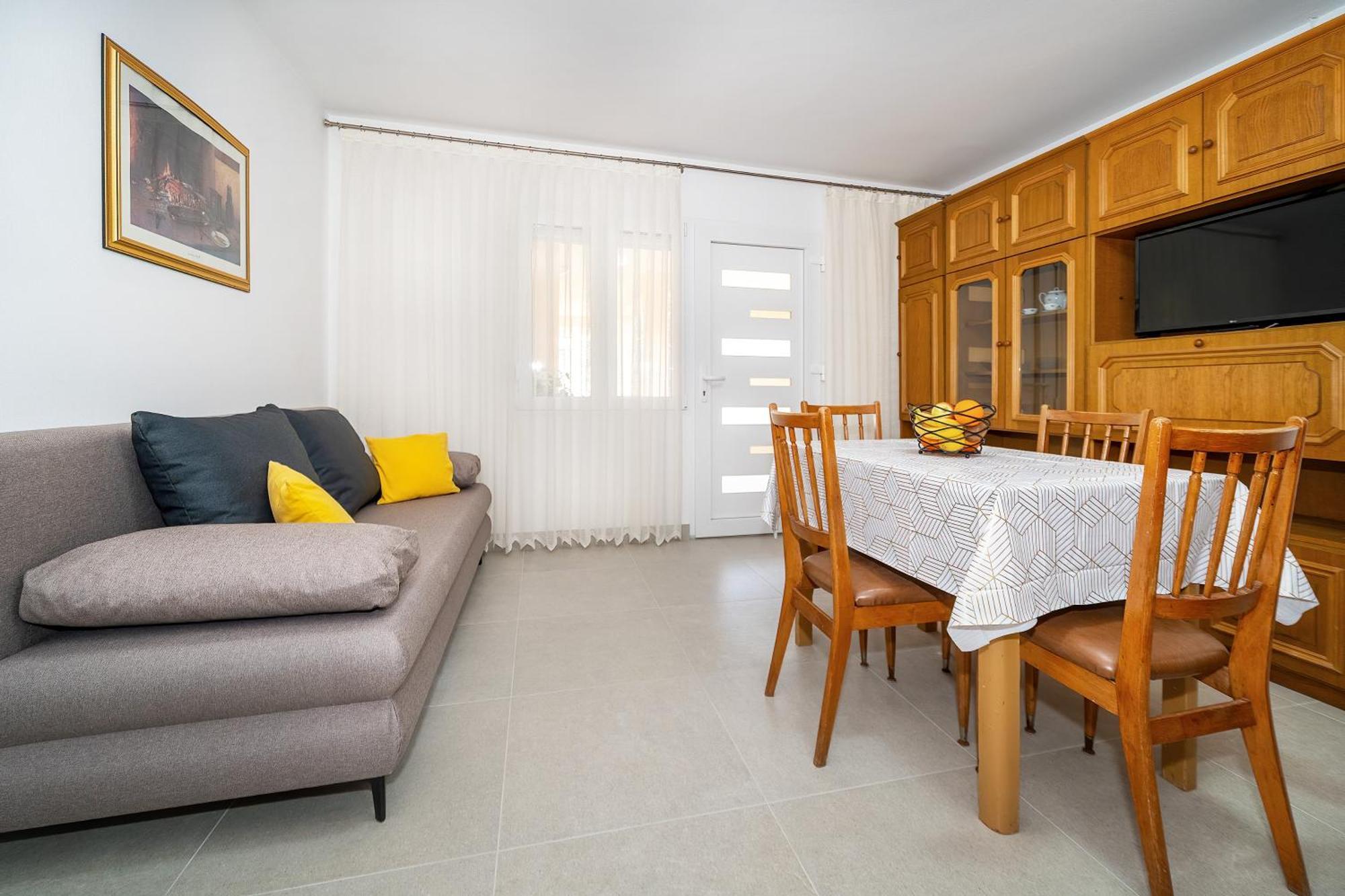 Apartments & Room Jagoda Башка Екстер'єр фото