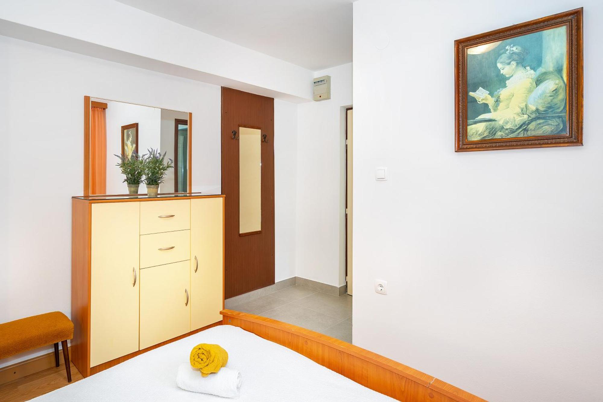 Apartments & Room Jagoda Башка Екстер'єр фото