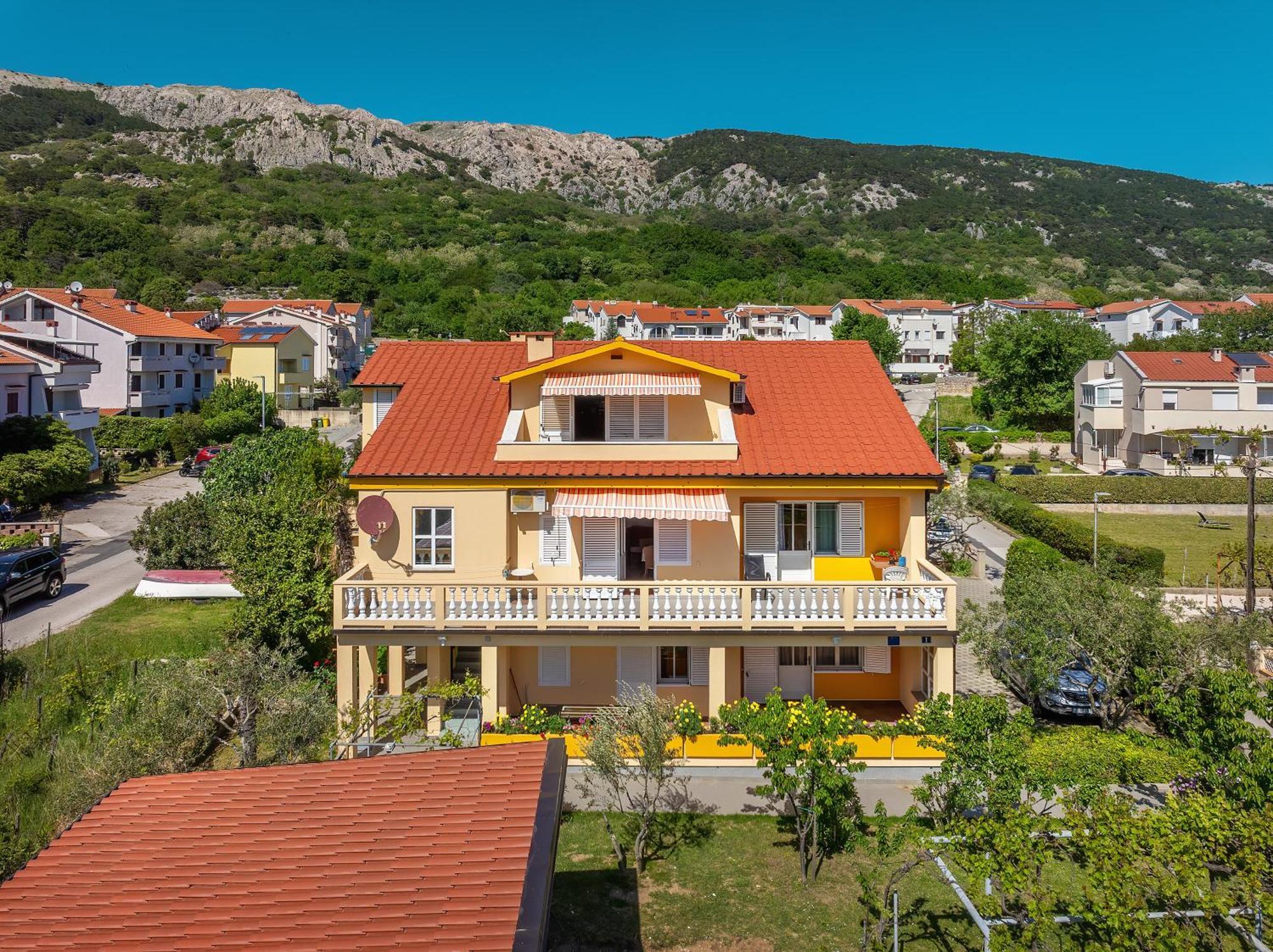 Apartments & Room Jagoda Башка Екстер'єр фото
