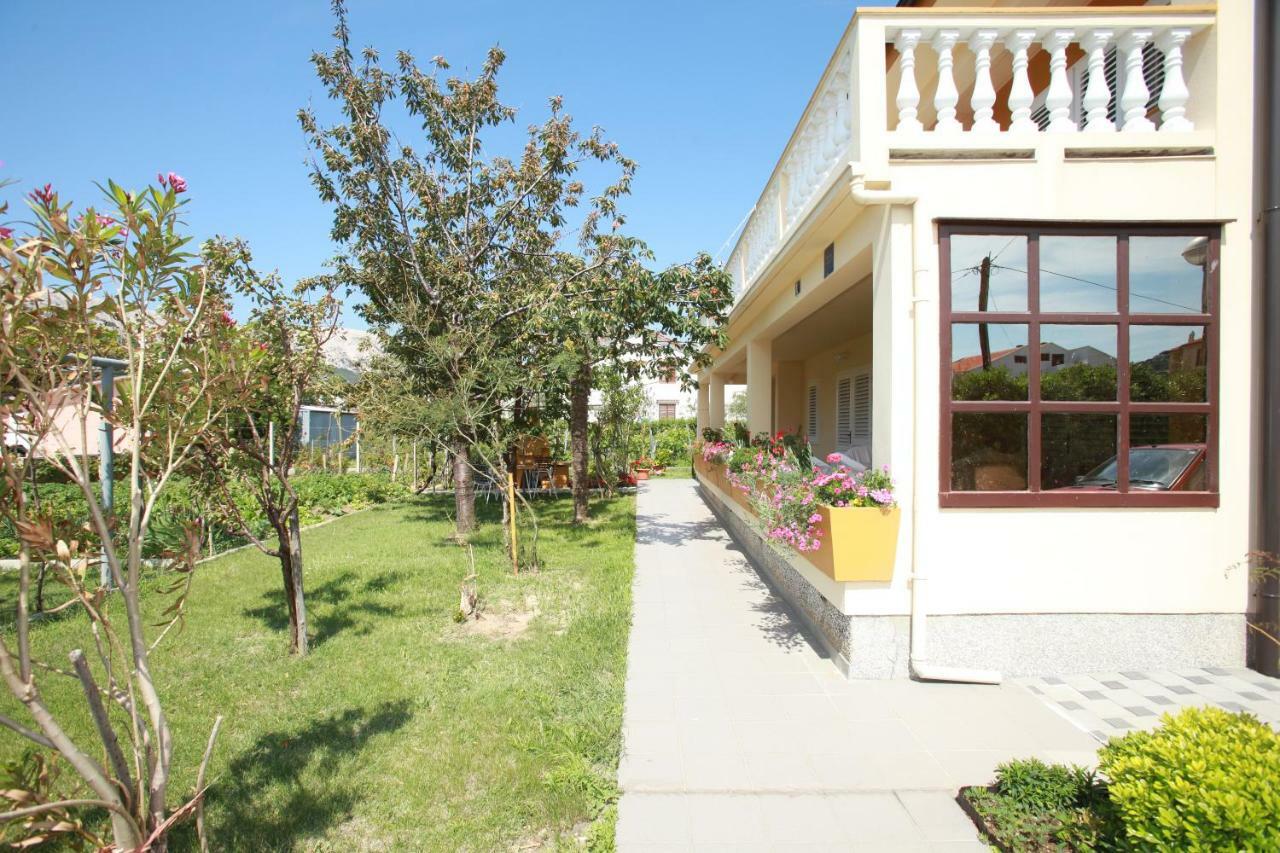 Apartments & Room Jagoda Башка Екстер'єр фото