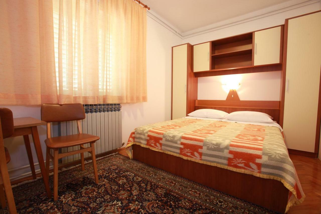 Apartments & Room Jagoda Башка Екстер'єр фото
