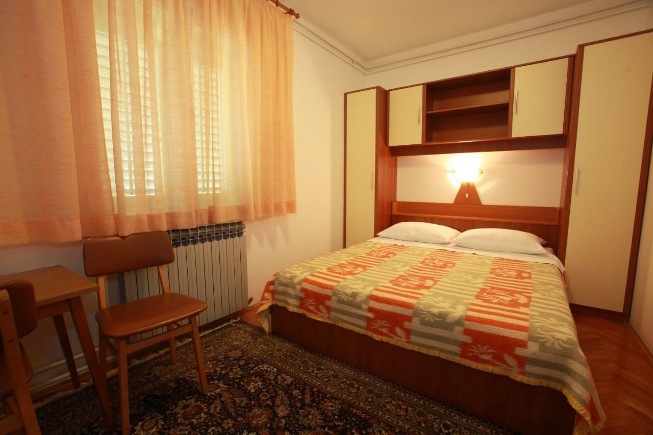 Apartments & Room Jagoda Башка Екстер'єр фото