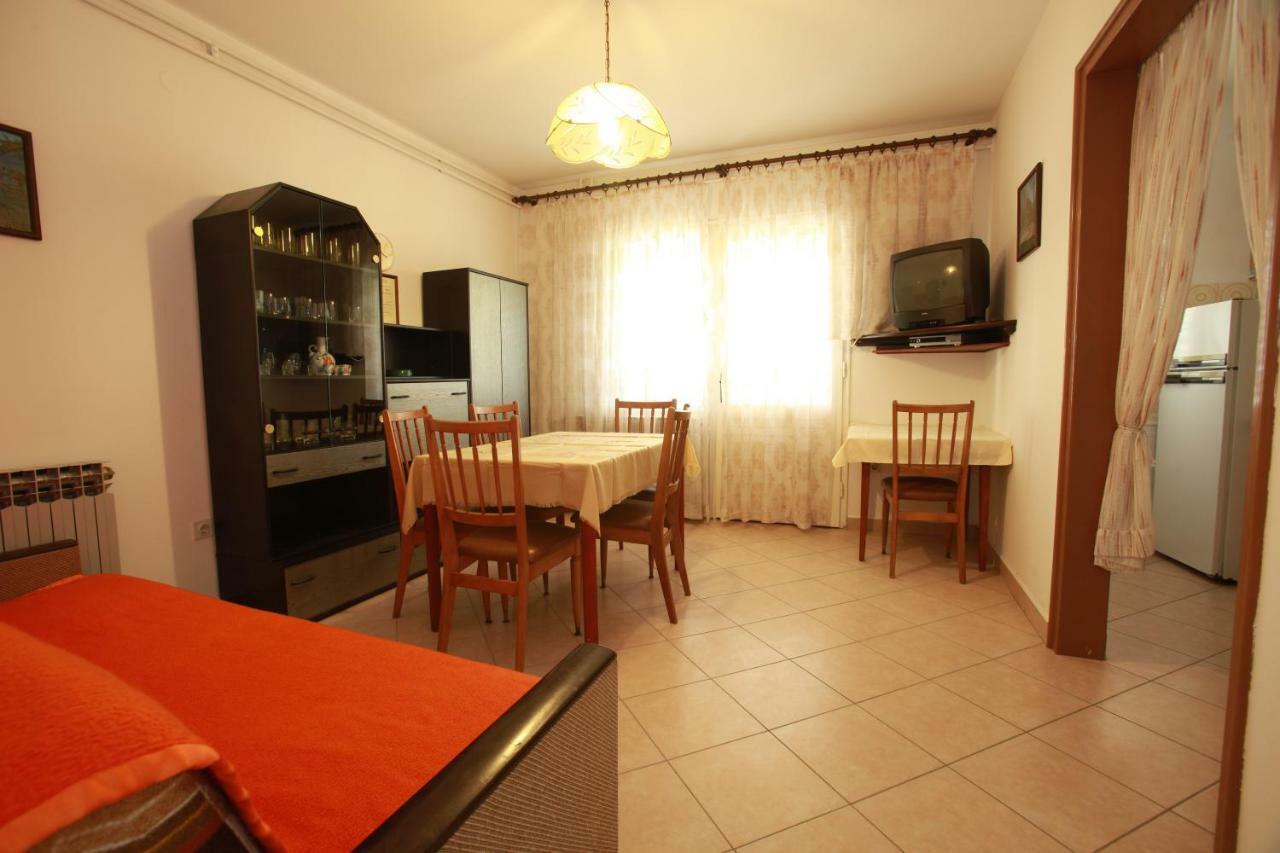 Apartments & Room Jagoda Башка Екстер'єр фото