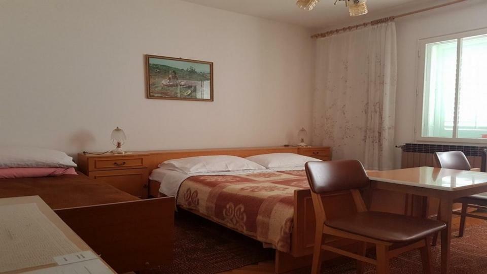 Apartments & Room Jagoda Башка Екстер'єр фото