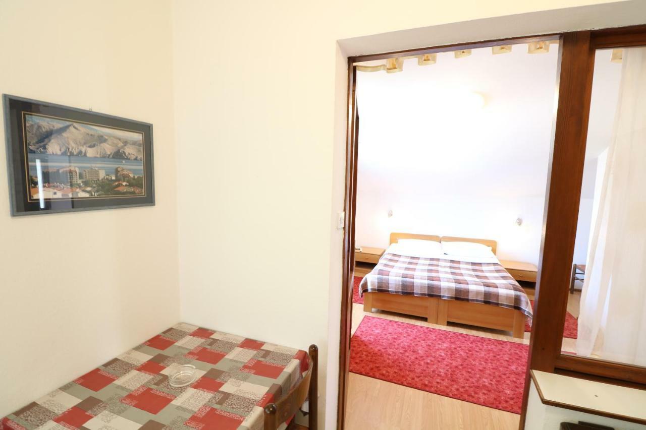 Apartments & Room Jagoda Башка Екстер'єр фото